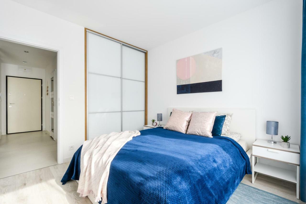 M&R Apartament Airport&Business Deluxe Cybernetyki 17 - Underground Garage - Free Wifi - Netflix - Air Conditioning - Self Check-In, Close By Chopin Airport Βαρσοβία Εξωτερικό φωτογραφία