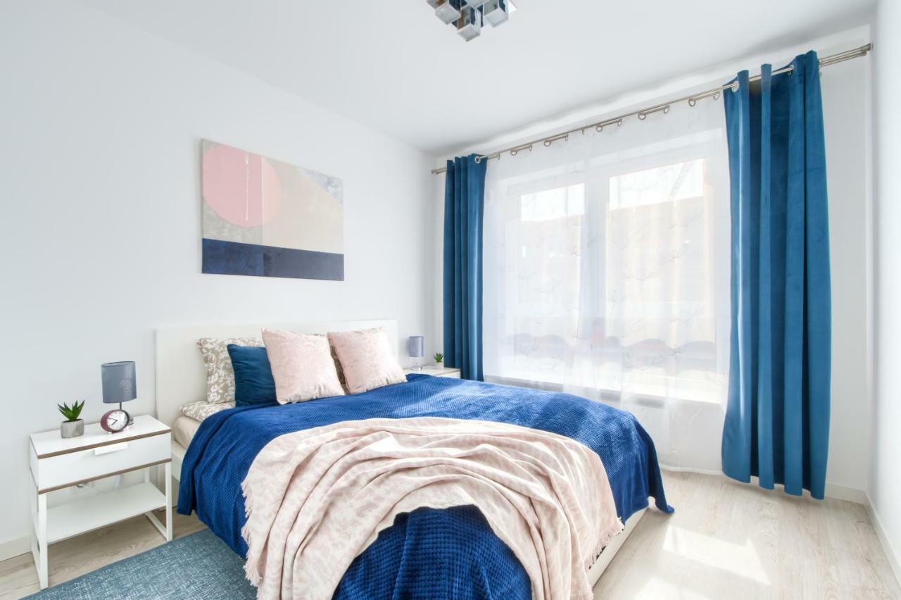 M&R Apartament Airport&Business Deluxe Cybernetyki 17 - Underground Garage - Free Wifi - Netflix - Air Conditioning - Self Check-In, Close By Chopin Airport Βαρσοβία Εξωτερικό φωτογραφία